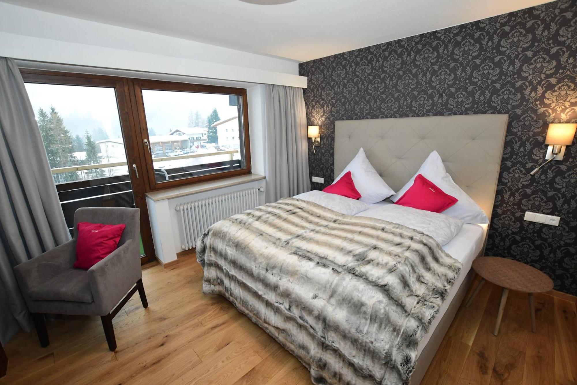 Alp-Chalet Hirschegg  Room photo