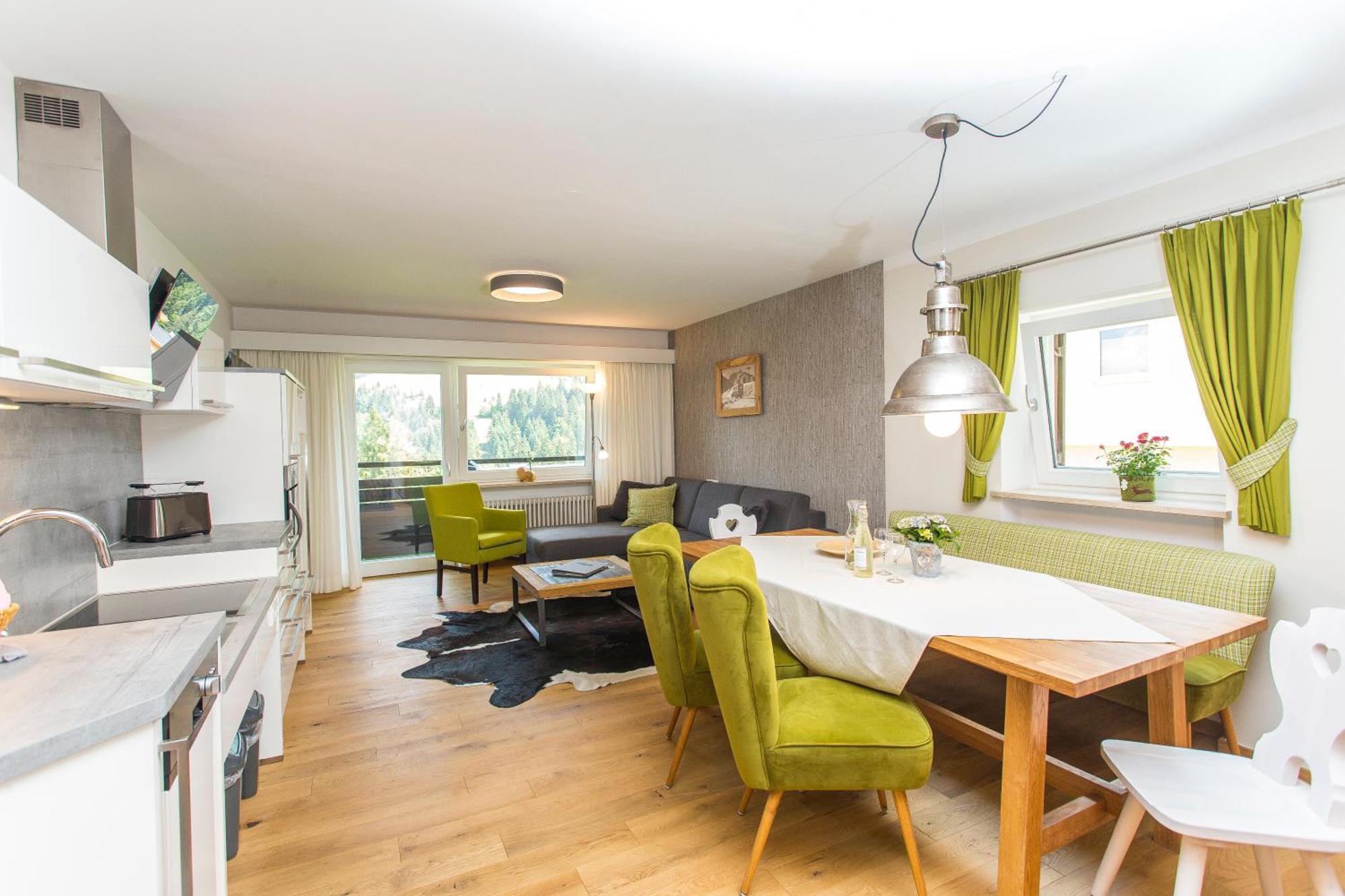 Alp-Chalet Hirschegg  Room photo