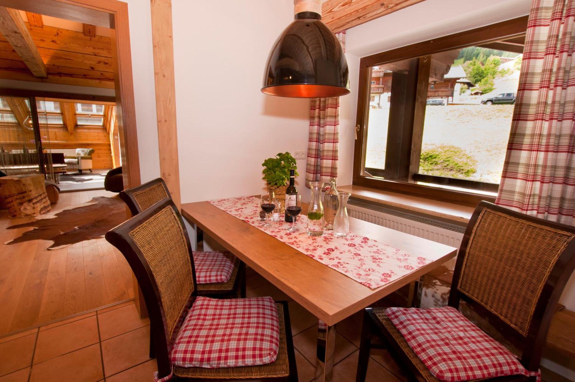 Alp-Chalet Hirschegg  Exterior photo
